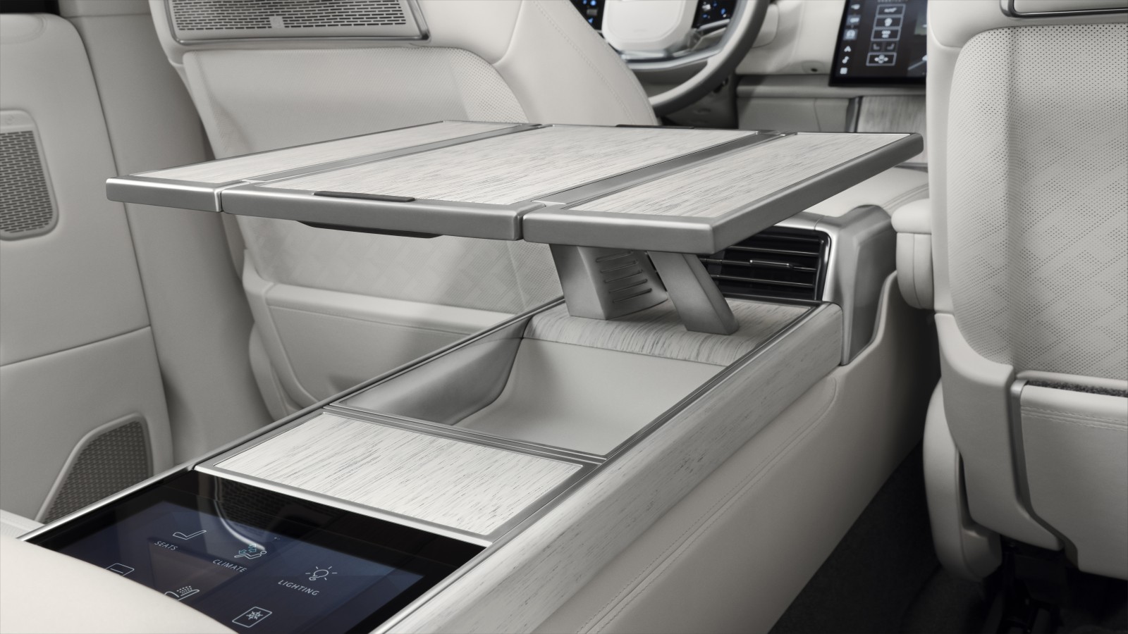Range Rover SV Ultra Pushes the Flagship SUV Further Into Luxury Territory